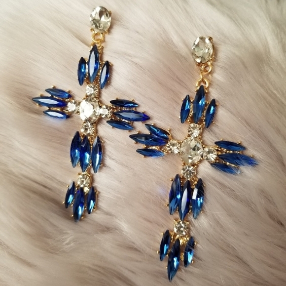 Large Bundle (16pcs) Fashion Earrings Set - Picture 2 of 16